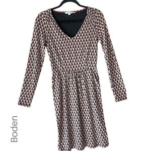 Boden | NWOT ROMILLY PINK HEARTS DRESS LONG SLEEVE COTTON JERSEY | SIZE 2